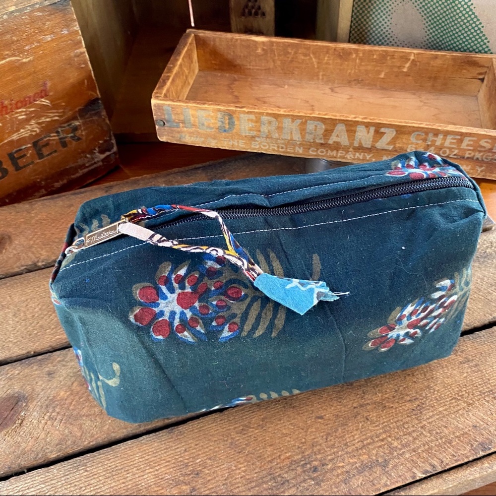 🆕🆕🆕✨FLORAL BOHO TOILETRY BAG HANDMADE IN INDIA